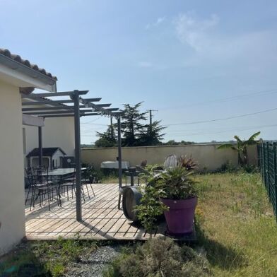 Maison 5 pièces 1400 €