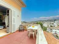 Nice- Hauts de Chambrun, Villa 8P 230m², jardin et vue Mer — photo 3