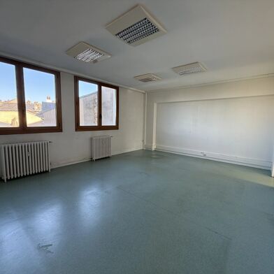 Appartement 12 pièces 367500 €