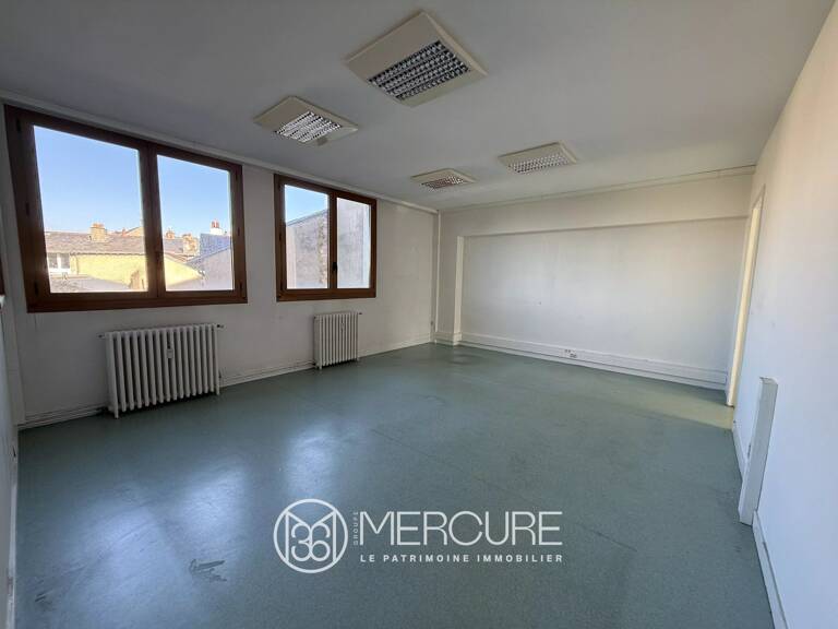 APPARTEMENT 181 m² avec 5 PARKINGS — photo 1