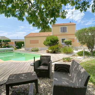 Maison 7 pièces 409900 €