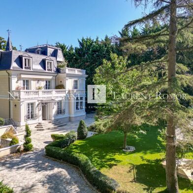 Maison 12 pièces 4350000 €