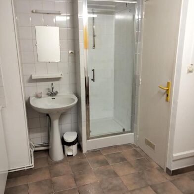 Appartement 1 pièces 300 €