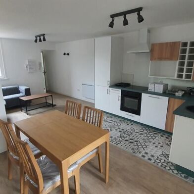 Appartement 4 pièces 1590 €