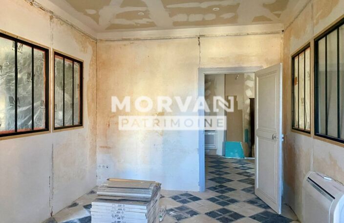 CENTRE BOURG - MAISON DE FAMILLE 153 m2 - COUR ET GARAGE 151000 € — photo 3