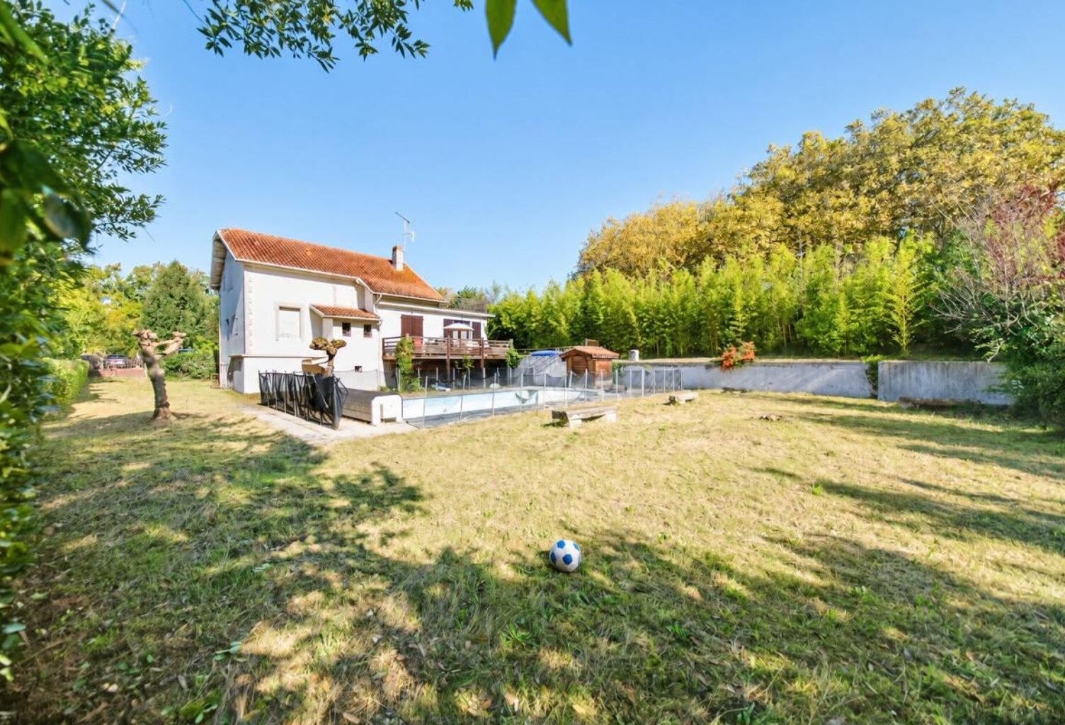 Maison À Vendre — photo 1