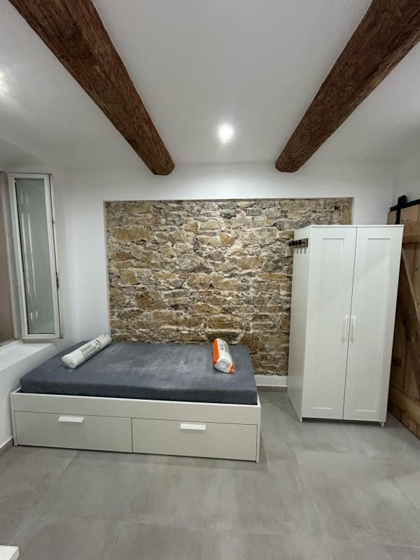 À louer - chambres individuelles tout équipées - toulon st roch  colocation