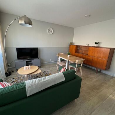 Appartement 2 pièces 748 €