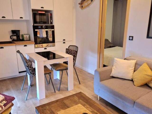 Appartement À Vendre — photo du bien