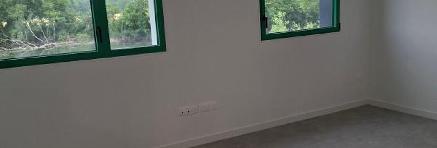 Local industriel  91 m² à louer à Villemoirieu (38460)