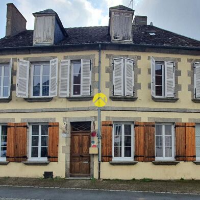 Maison 8 pièces 77500 €