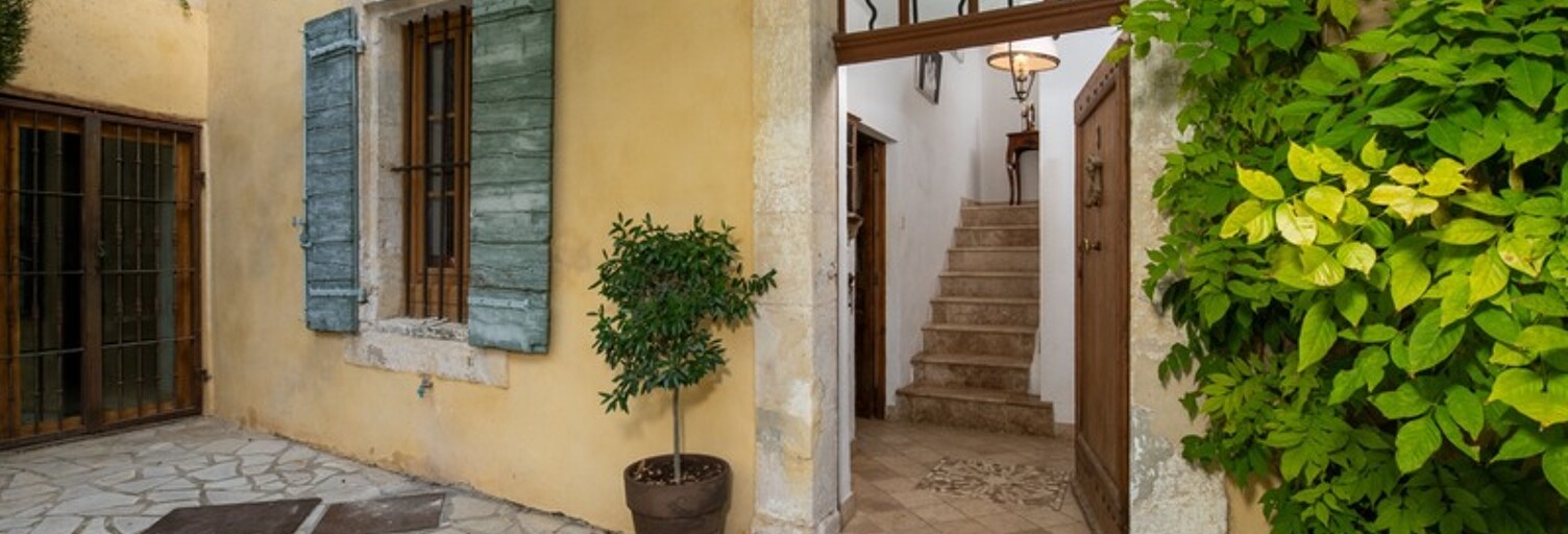 Maison 7 Pièces 210 m² à vendre à Mallemort (13370)