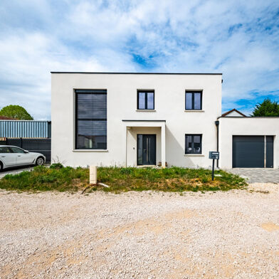 Maison 6 pièces 399000 €