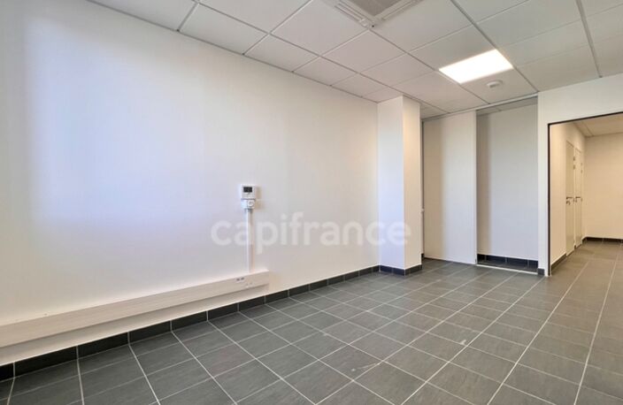 Dpt Gard (30), à louer LE GRAU DU ROI Bureau — photo 5