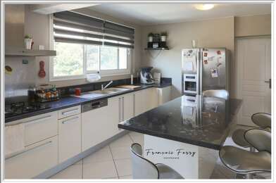 Maison 8 pièces 289000 €