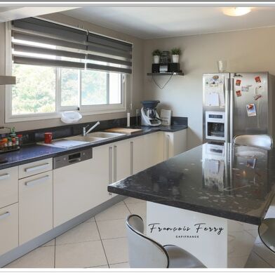 Maison 8 pièces 289000 €