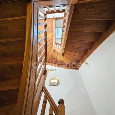 Maison 9 pièces 200000 €