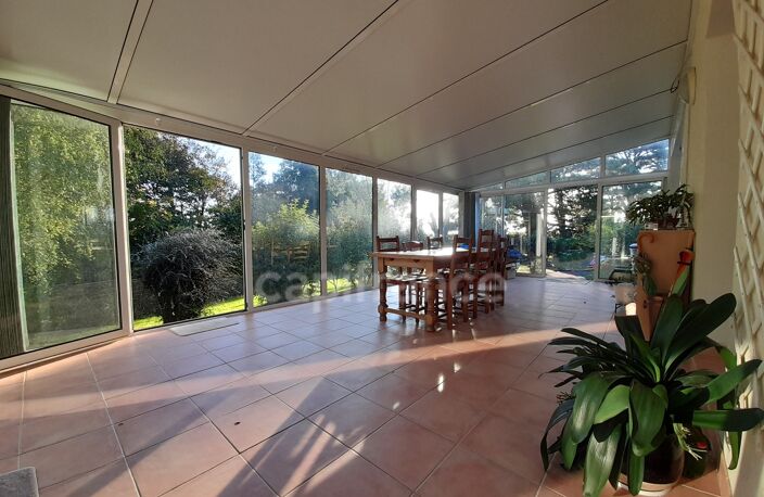 Maison à vendre sur sous-sol total - secteur Plogonnec - Surface habitable 134 m2 - 6 pièces- 4 chambres - 1 bureau- véranda- jardin-parcelle de 2794 m2 — photo 4