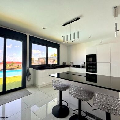 Maison 6 pièces 749999 €