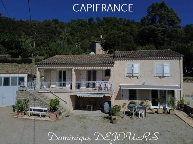 Ardèche, Vallée de l'Eyrieux, St Fortunat,grande maison et gîte à exploiter - Jardin - Source - Grand Garage — photo du bien
