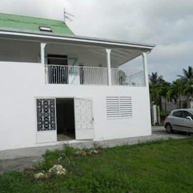 Maison 4 pièces 1360 €