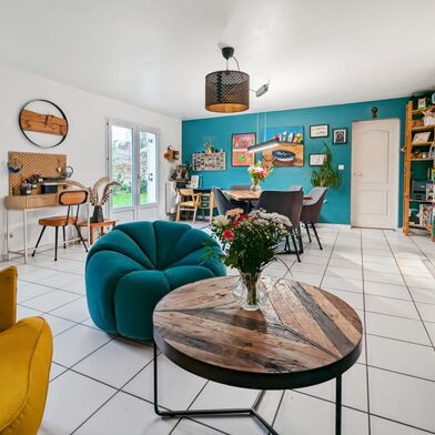 Maison 6 pièces 275600 €