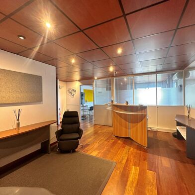 Bureau 5 pièces 350000 €