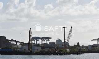 Commerce 10 Pièces 2400 m² à vendre à Fort-de-France (97200)