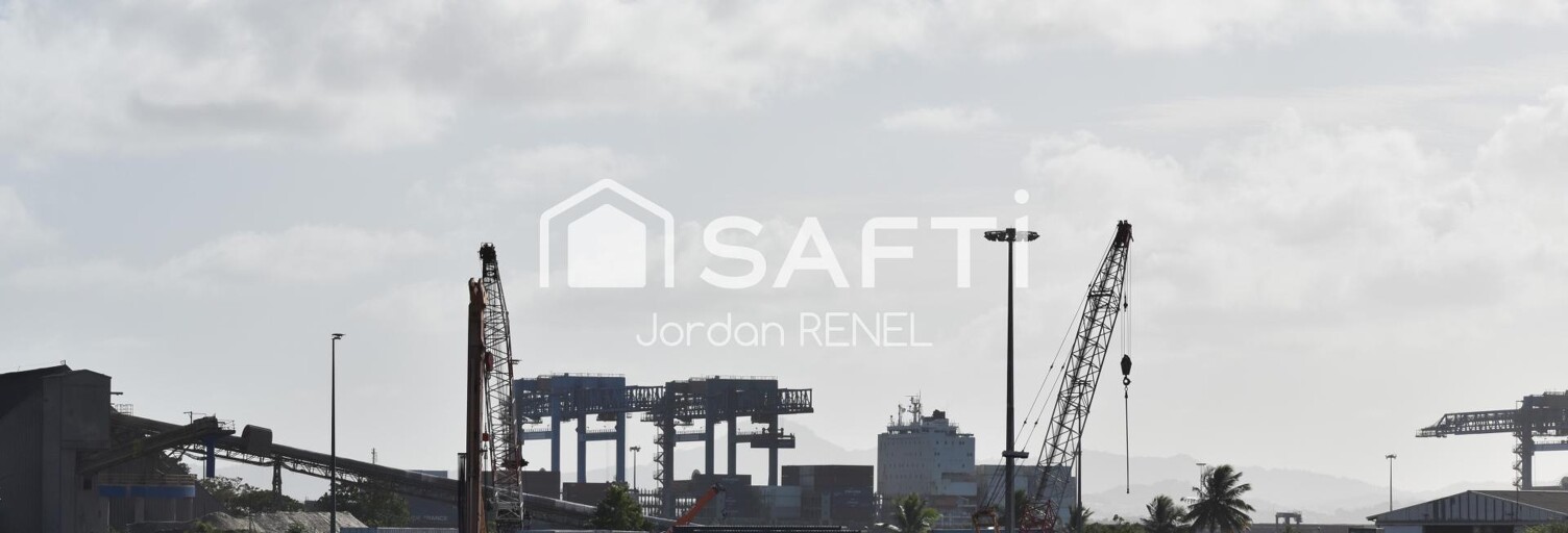 Commerce 10 Pièces 2400 m² à vendre à Fort-de-France (97200)