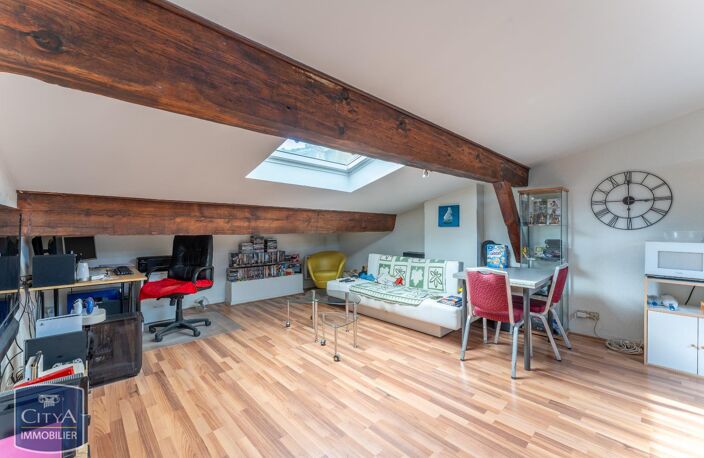 Vente appartement 2 pièces 71 m² Bordeaux (33300) — photo 2