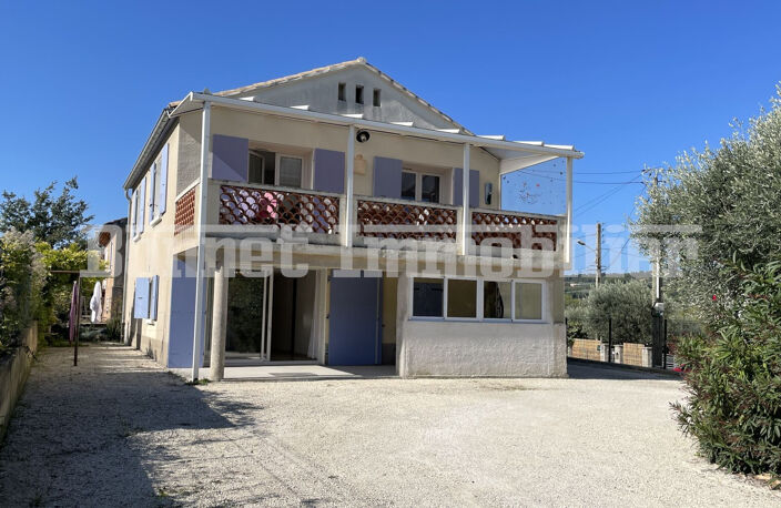 Villa en excellent état à Nyons, divisée en 2 appartements T — photo 2