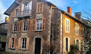 Maison 7 Pièces 240 m² à vendre à Mirebeau (86110)