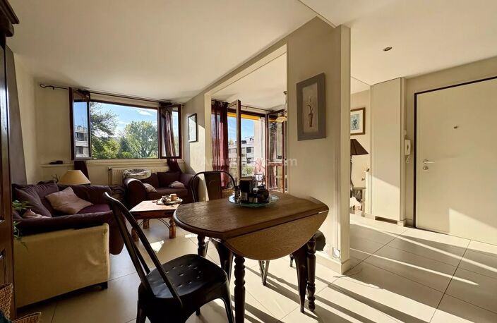 Meylan La Revirée , bel appartement 3 pièces + cuisine équipée — photo 2
