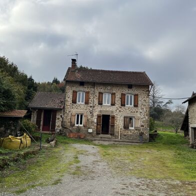 Maison  135900 €
