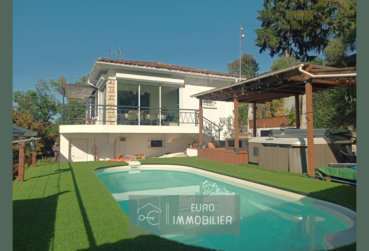 Maison sur 2 niveaux de 140 m2, 4 chambres, piscine,,  terra — photo 1