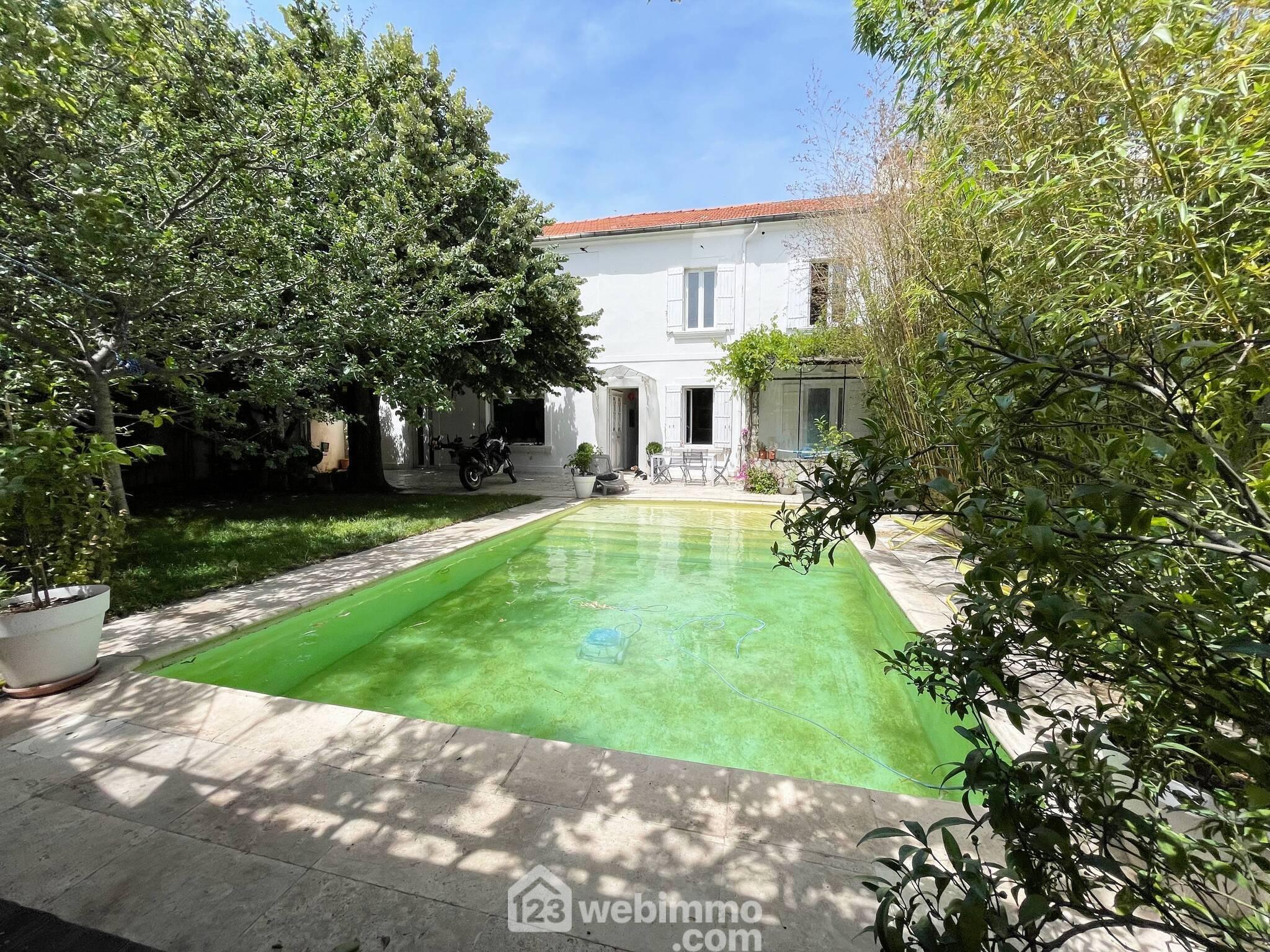 Maison de maître - 185m² - Avignon