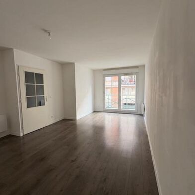 Appartement 2 pièces 883 €