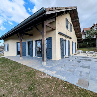 Maison 5 pièces 2267 €