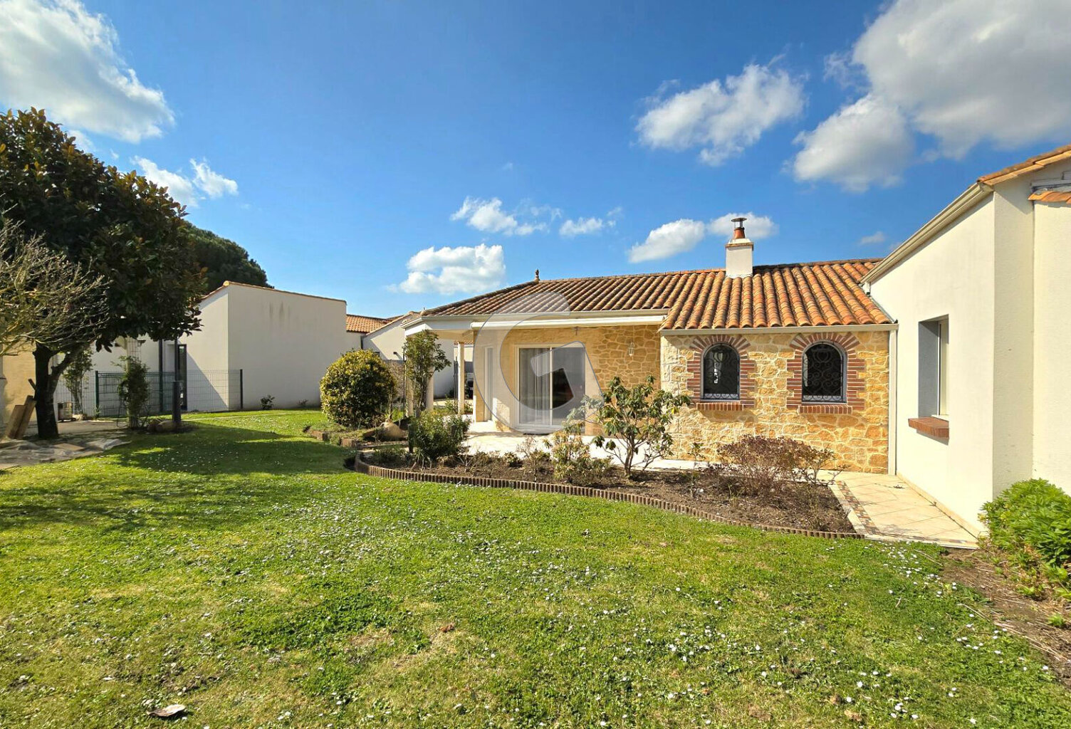 MAISON 5 PIECES 164M² A VENDRE JARD SUR MER — photo 1