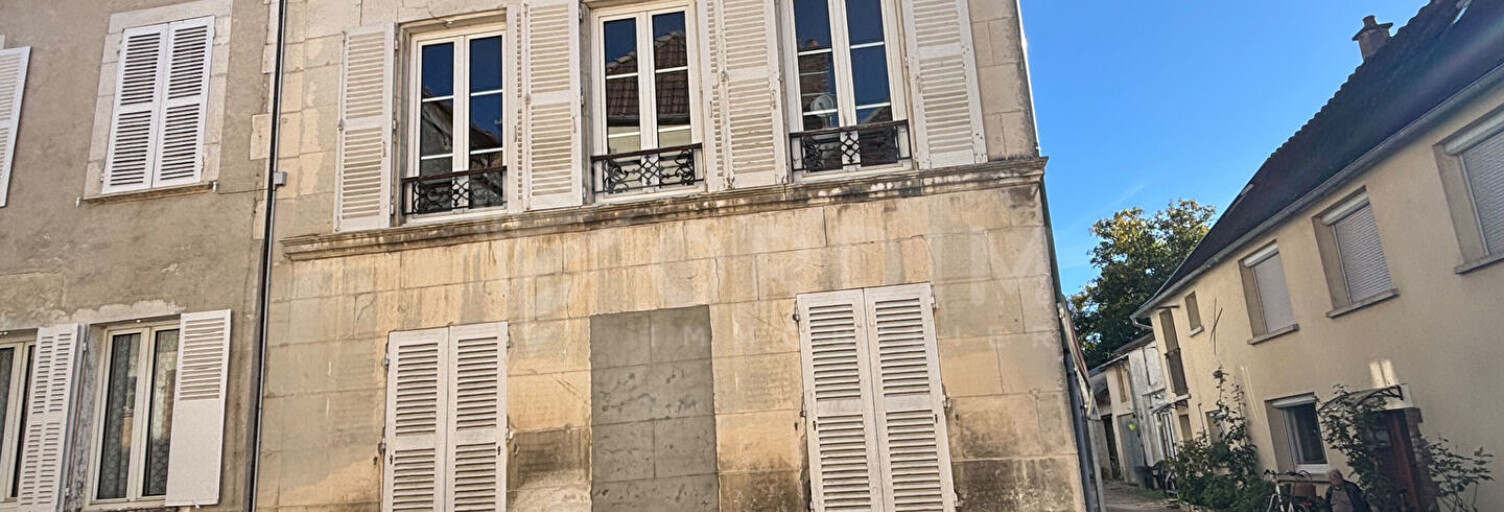 Immeuble  156 m² à vendre à Épineuil (89700)