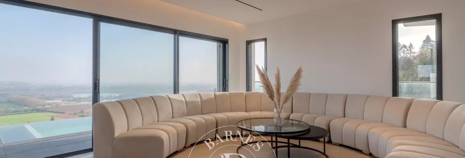 Maison 7 Pièces 257 m² à vendre à Limas (69400)