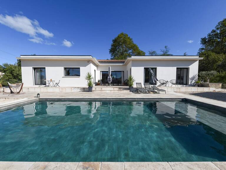 Villa contemporaine avec piscine à Uzès à pied — photo 1