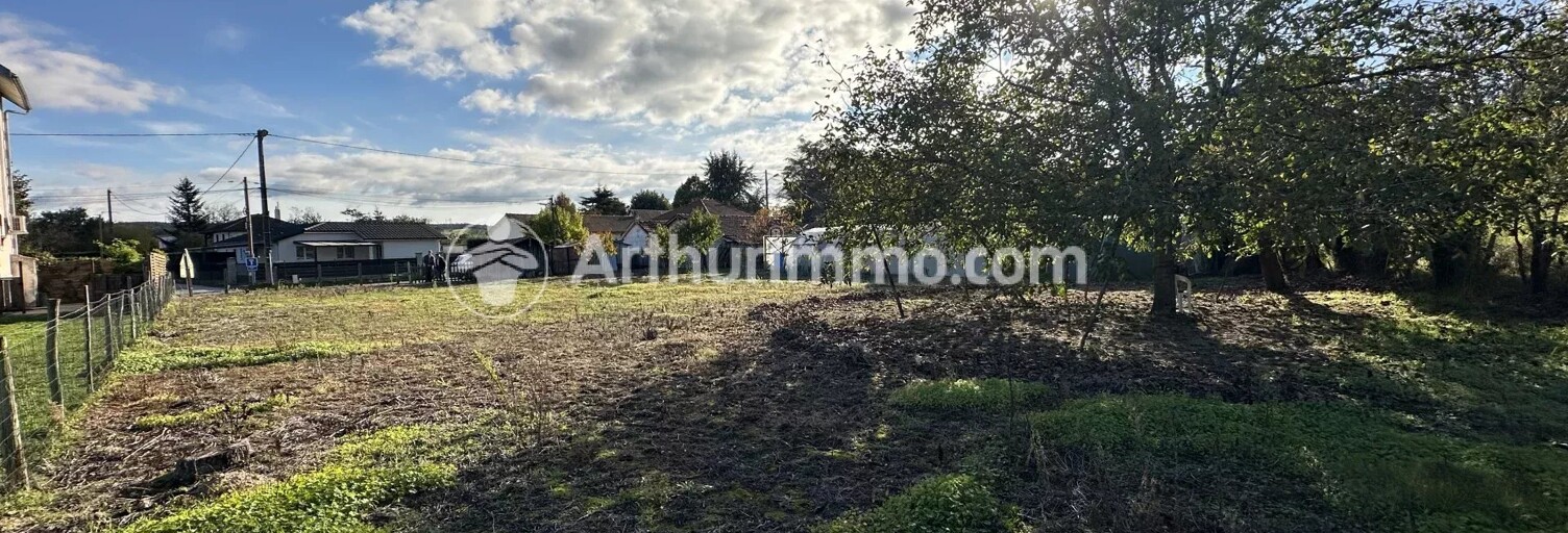 Terrain  840 m² à vendre à Saint-Astier (24110)