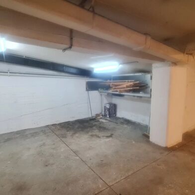 Garage  265000 €