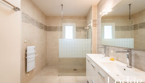 Villa / Maison 6 pièces  à vendre Auriol 13390