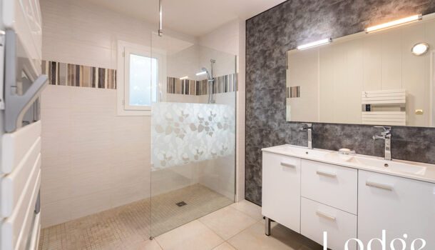 Villa / Maison 6 pièces  à vendre Auriol 13390