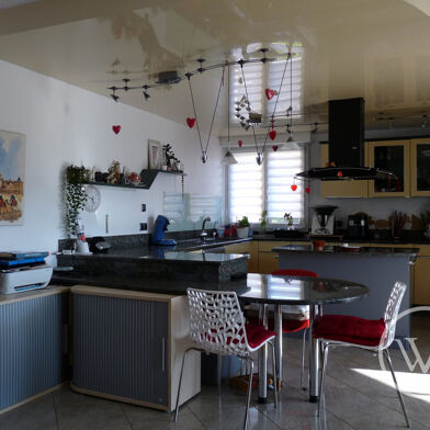 Maison 8 pièces 386500 €