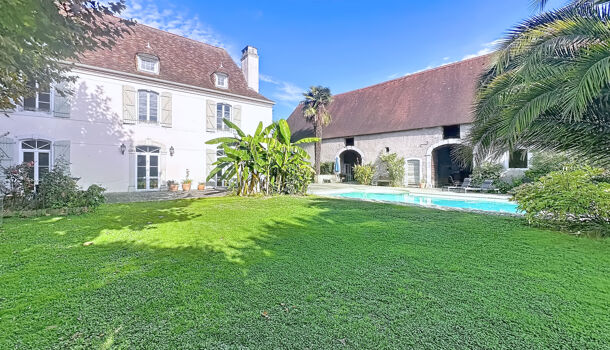 Villa / Maison 9 pièces  à vendre Lescar 64230
