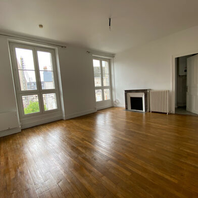 Appartement 3 pièces 670 €