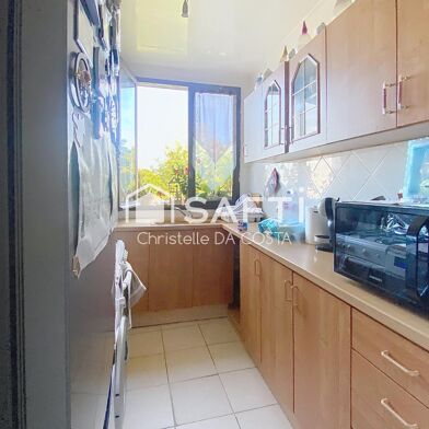 Appartement 4 pièces 168000 €